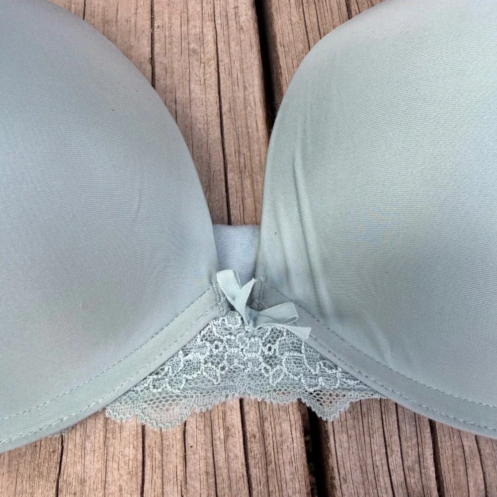 Victoria's Secret Dream Angels Push-Up Bra Womens‎ 38D Sage Green Lace Trim